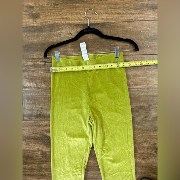 Fabletics Velour Track Suit in Golden Leaf Medium, Donna Velour Hoodie, Emma Leg - Picture 9 of 12